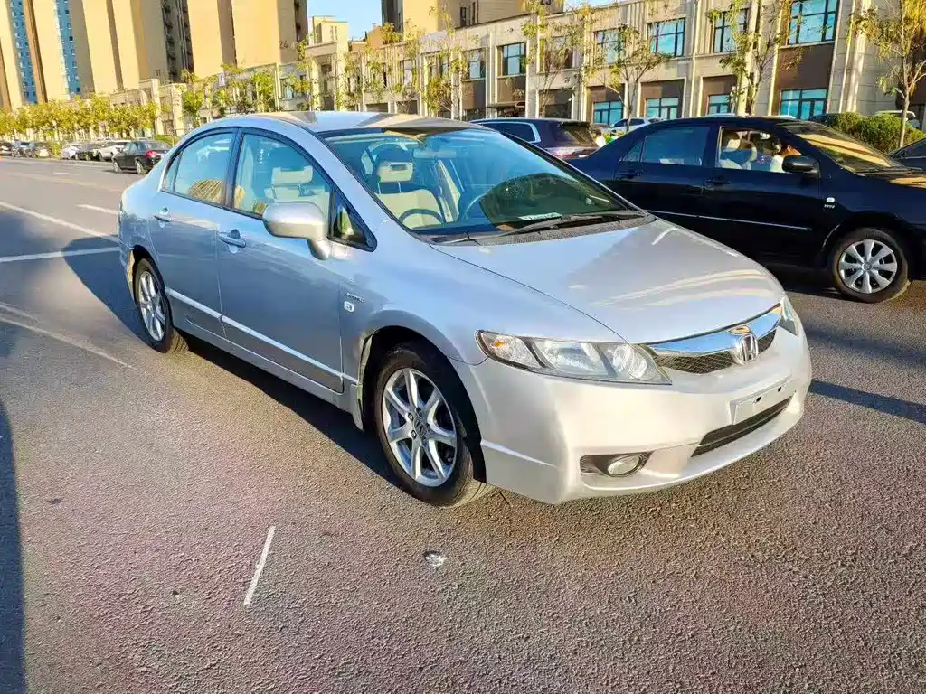 Honda Civic — миниатюра 2