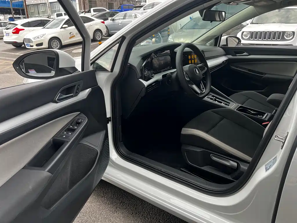 Volkswagen Golf — миниатюра 4
