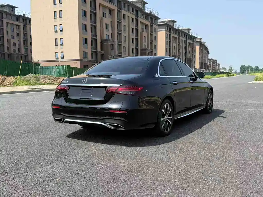 Mercedes-Benz E-Class New Energy — миниатюра 9