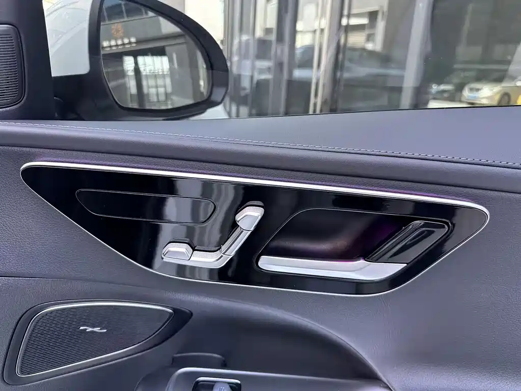 Mercedes-Benz C-Class — миниатюра 26