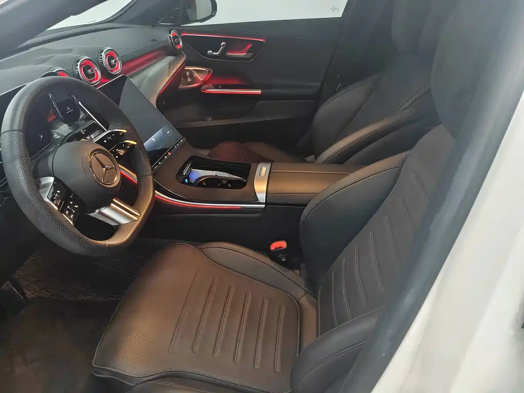 Mercedes-Benz C-Class — миниатюра 5