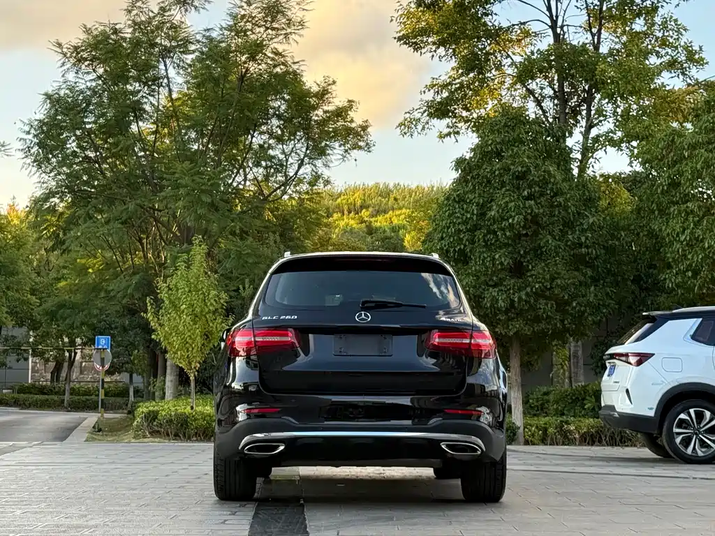Mercedes-Benz GLC — миниатюра 8