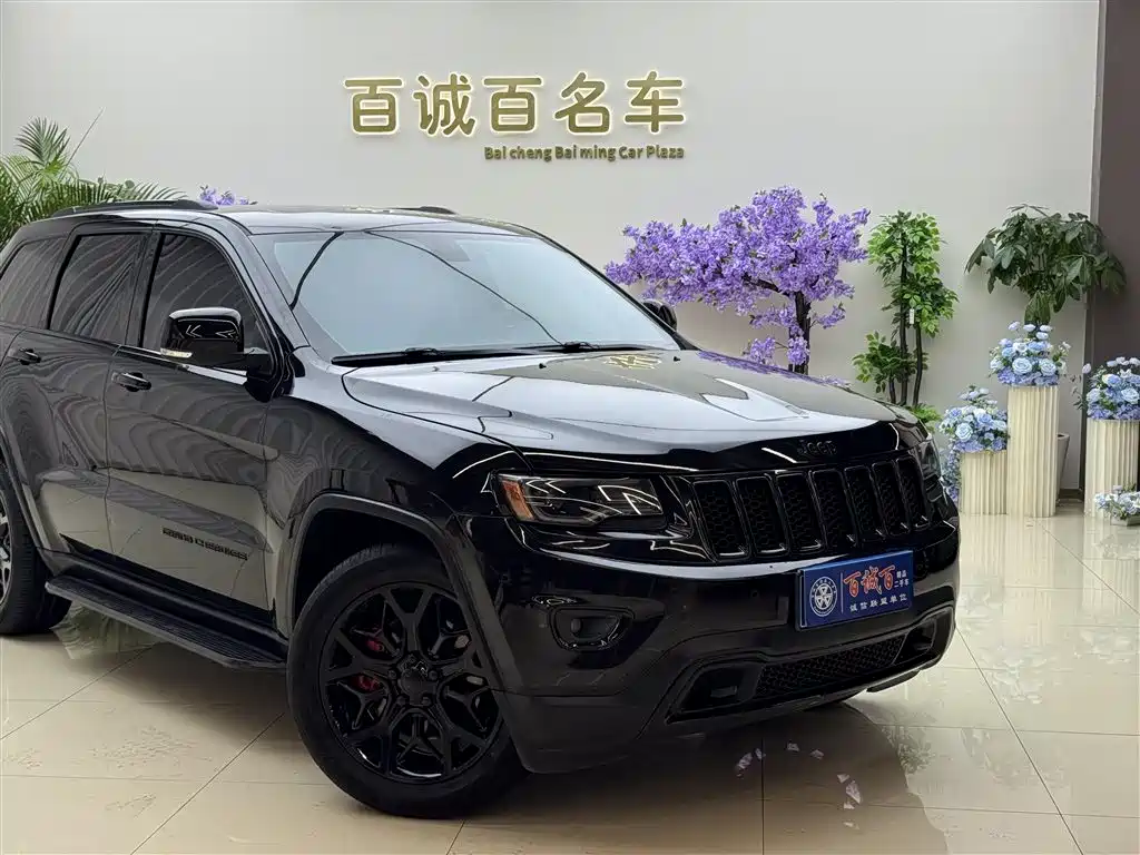 Jeep Grand Cherokee (Import) 3.0L Comfort Enjoy Navigation Edition, фото 5