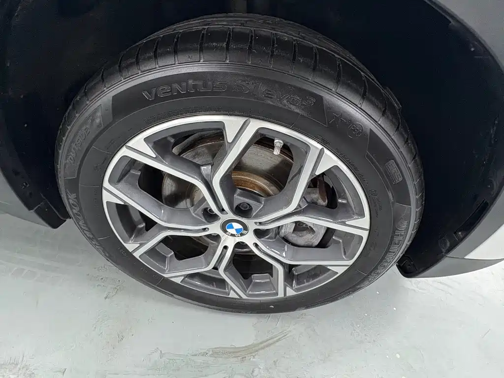 BMW X1 — миниатюра 5