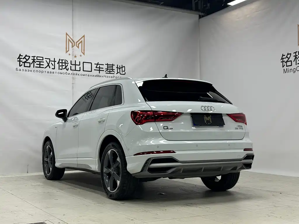 Audi Q3 2022 35 TFSI Fashion
