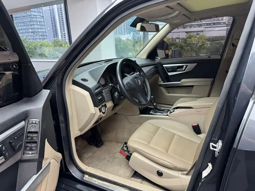 Mercedes-Benz GLK-Class (Import) — миниатюра 9