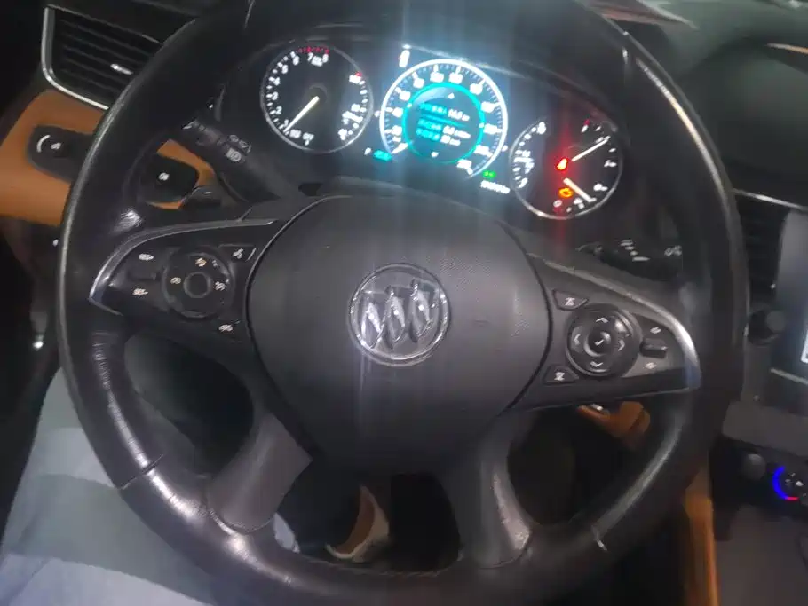 Buick LaCrosse — миниатюра 15