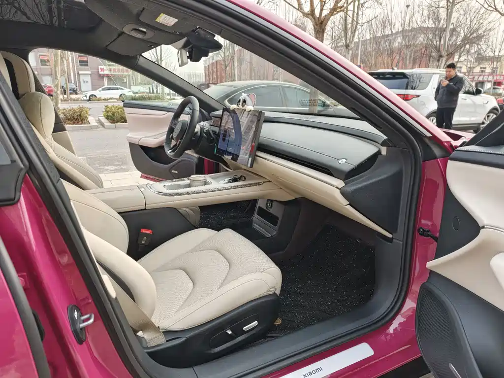 XIAOMI CAR XIAOMI SU7