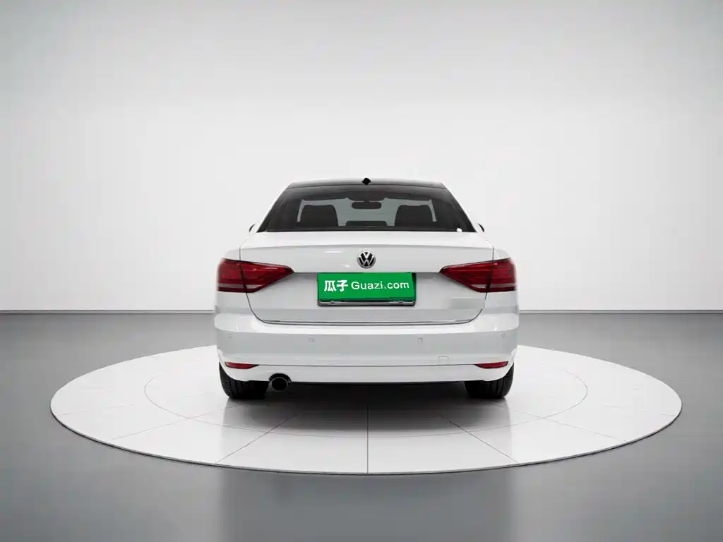 Volkswagen Lavida — миниатюра 3