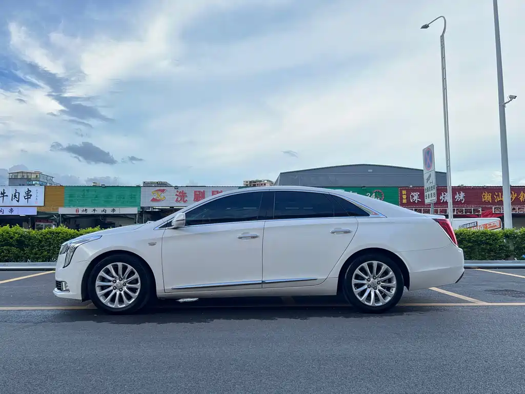 Cadillac XTS 2018 28T Elite