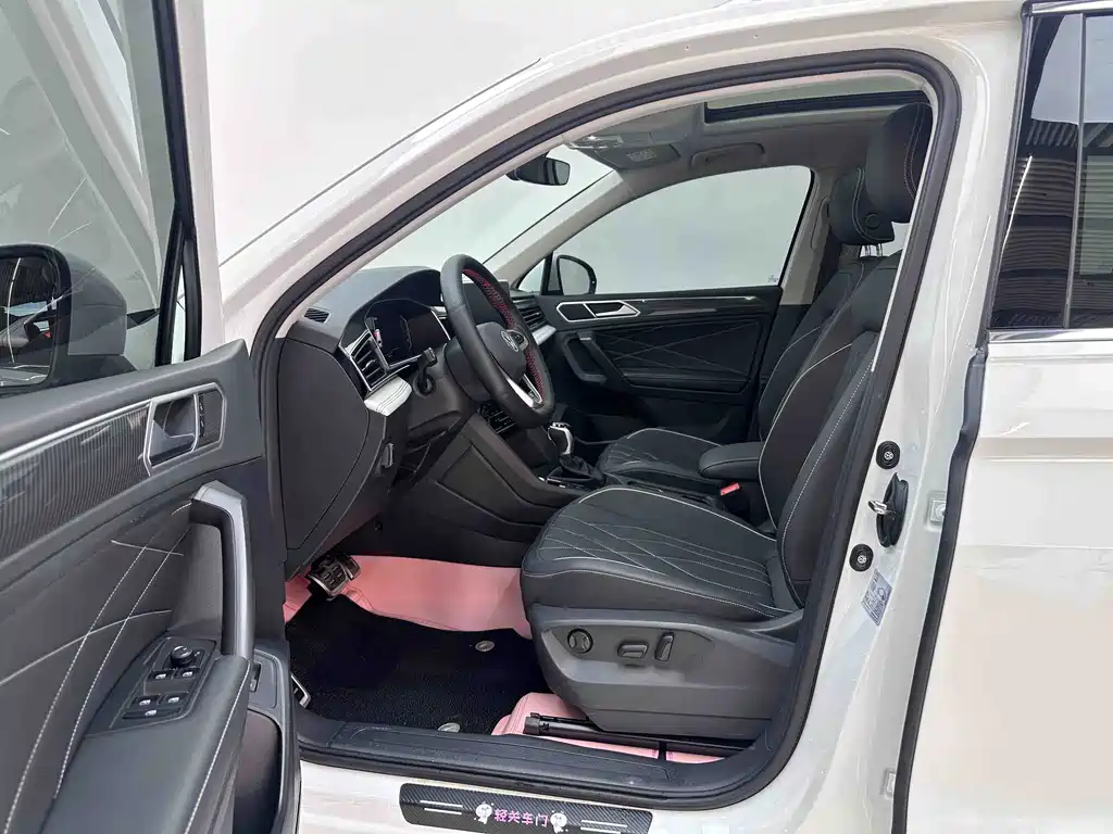 Volkswagen Tiguan L 2024 — фото 10
