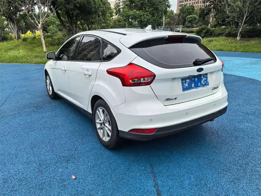 Ford Focus — миниатюра 7