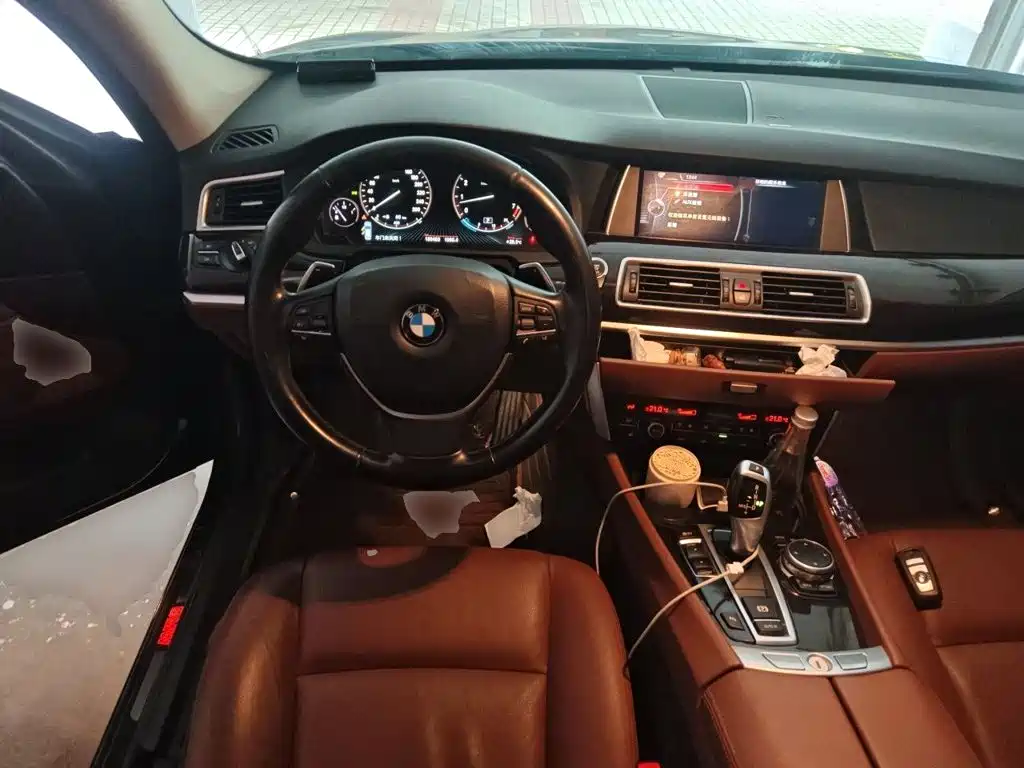 BMW 5 Series GT — миниатюра 7