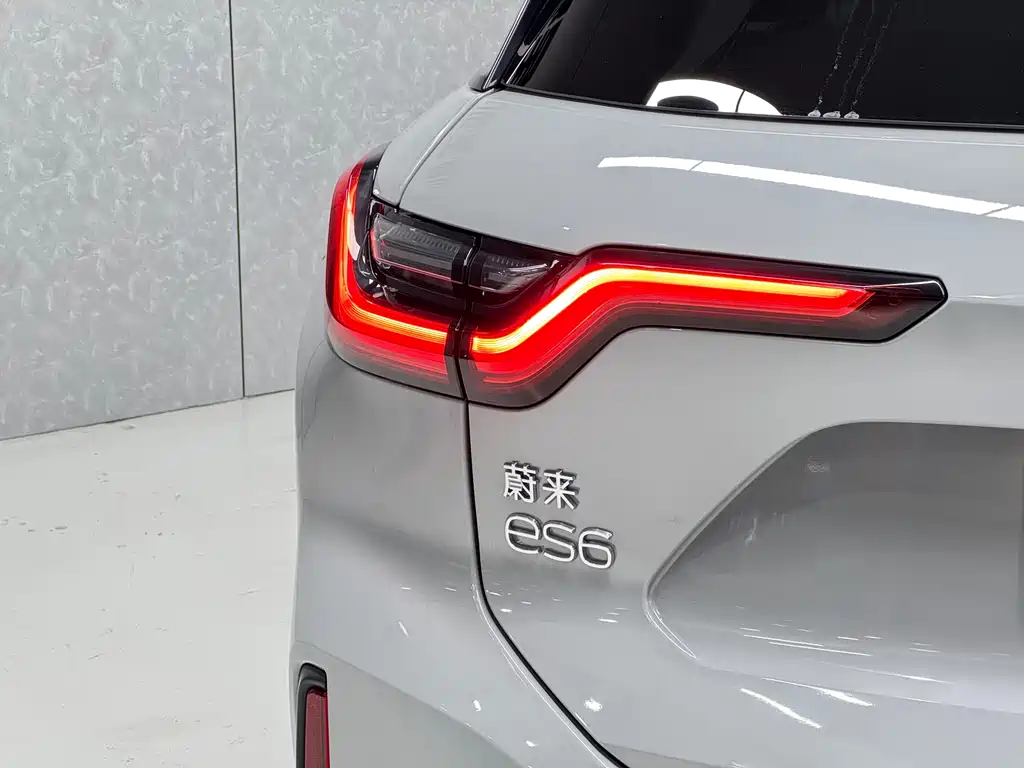 NIO NIO ES6