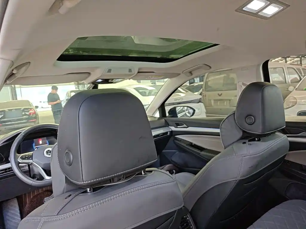 Volkswagen Golf — миниатюра 18