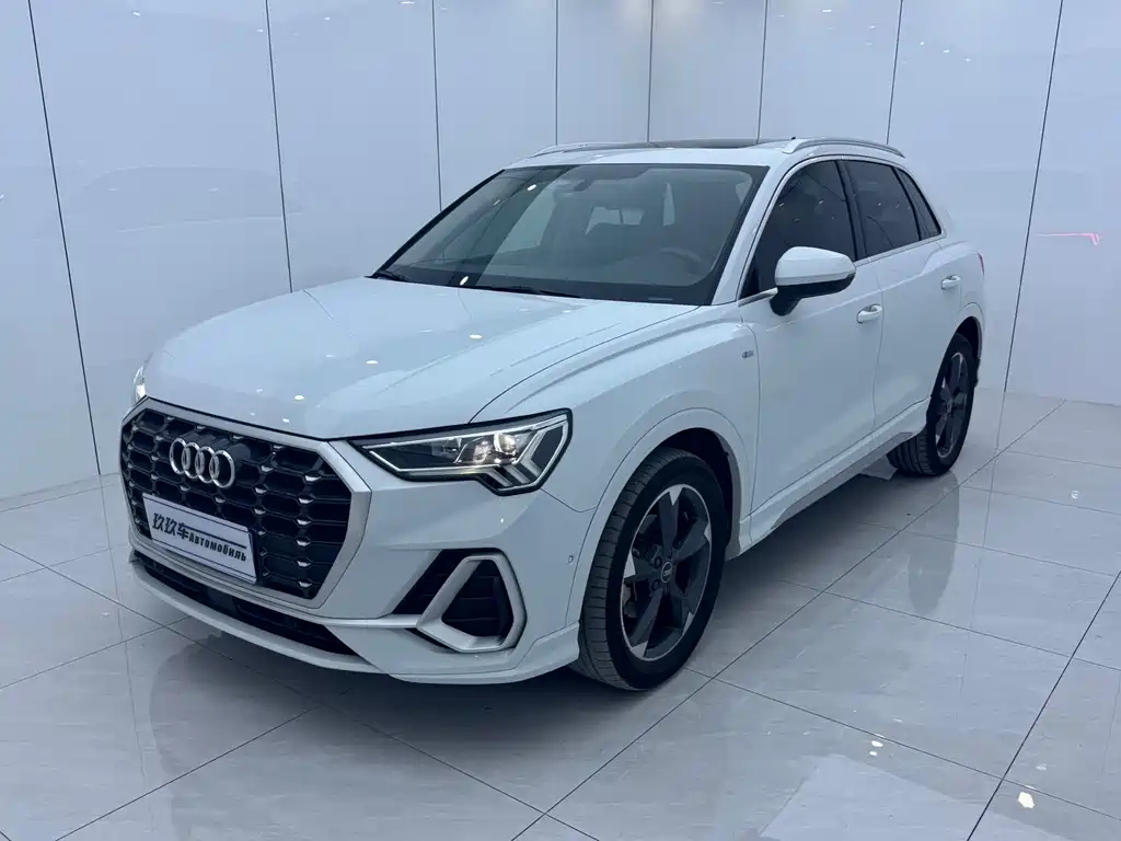 Купить Audi Q3