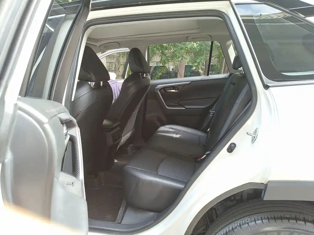 Toyota Wildlander — миниатюра 15