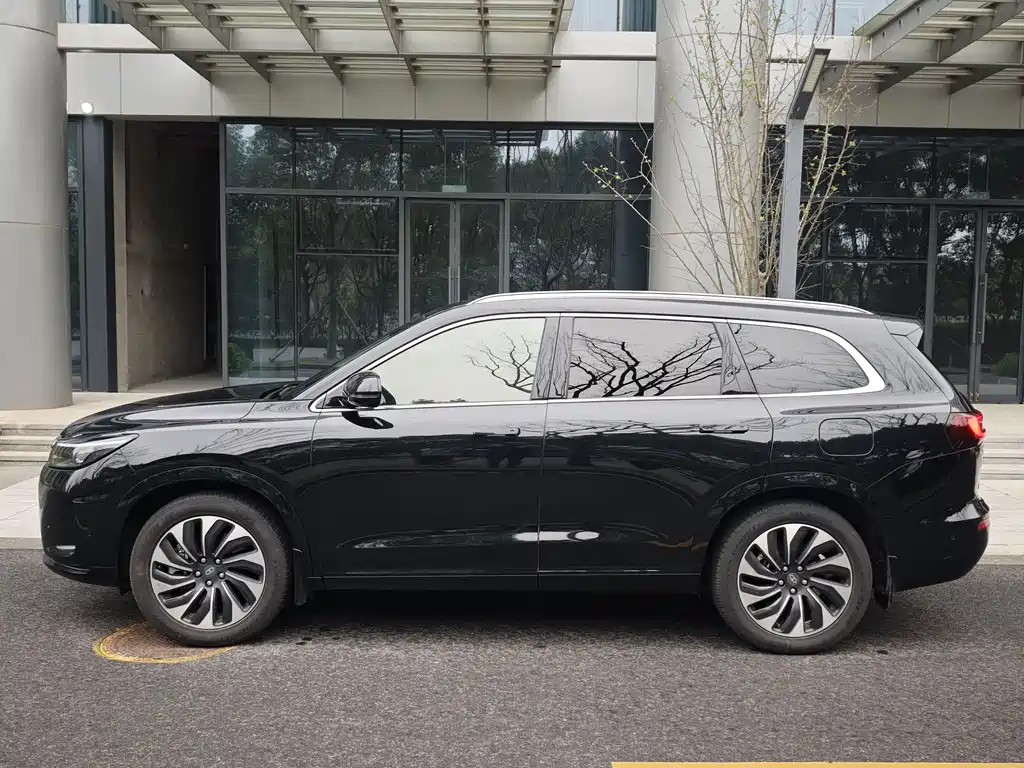 AITO ASK THE WORLD M7