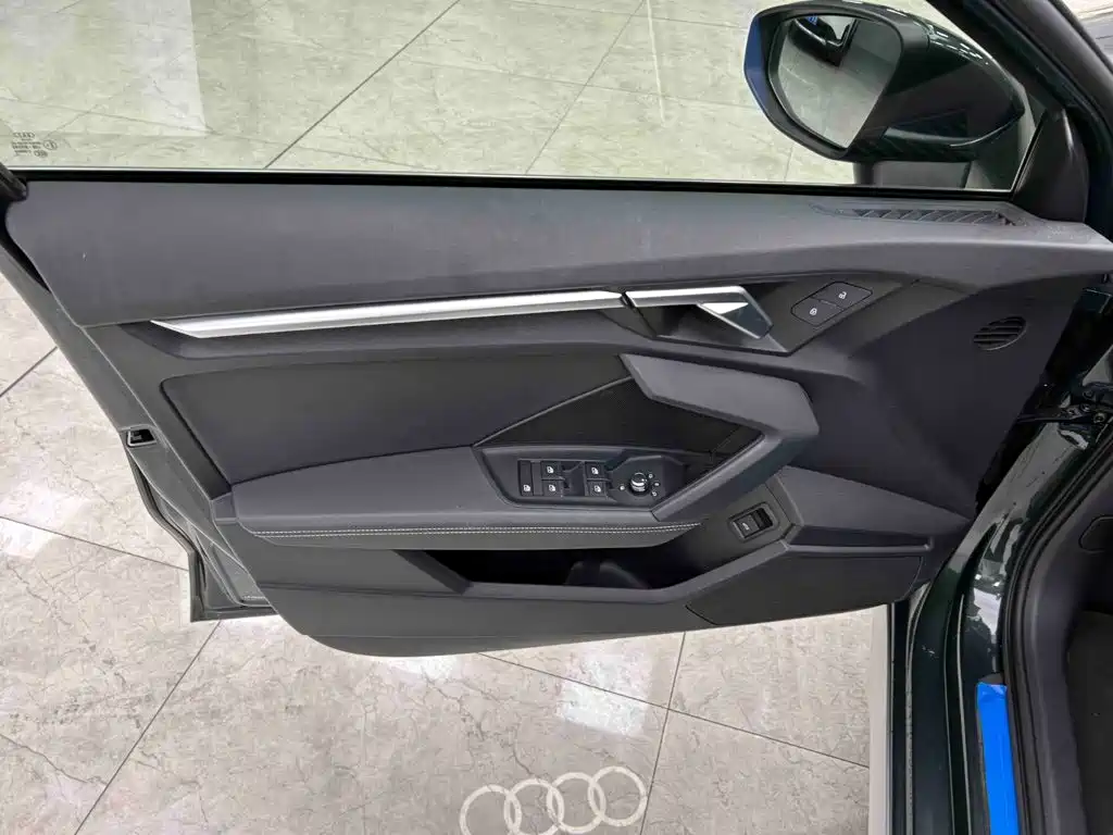 Audi A3 2022 — фото 15