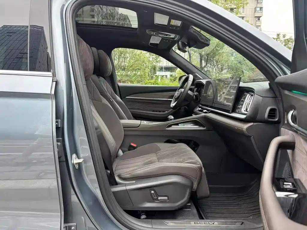 Geely Xingyue L — миниатюра 11
