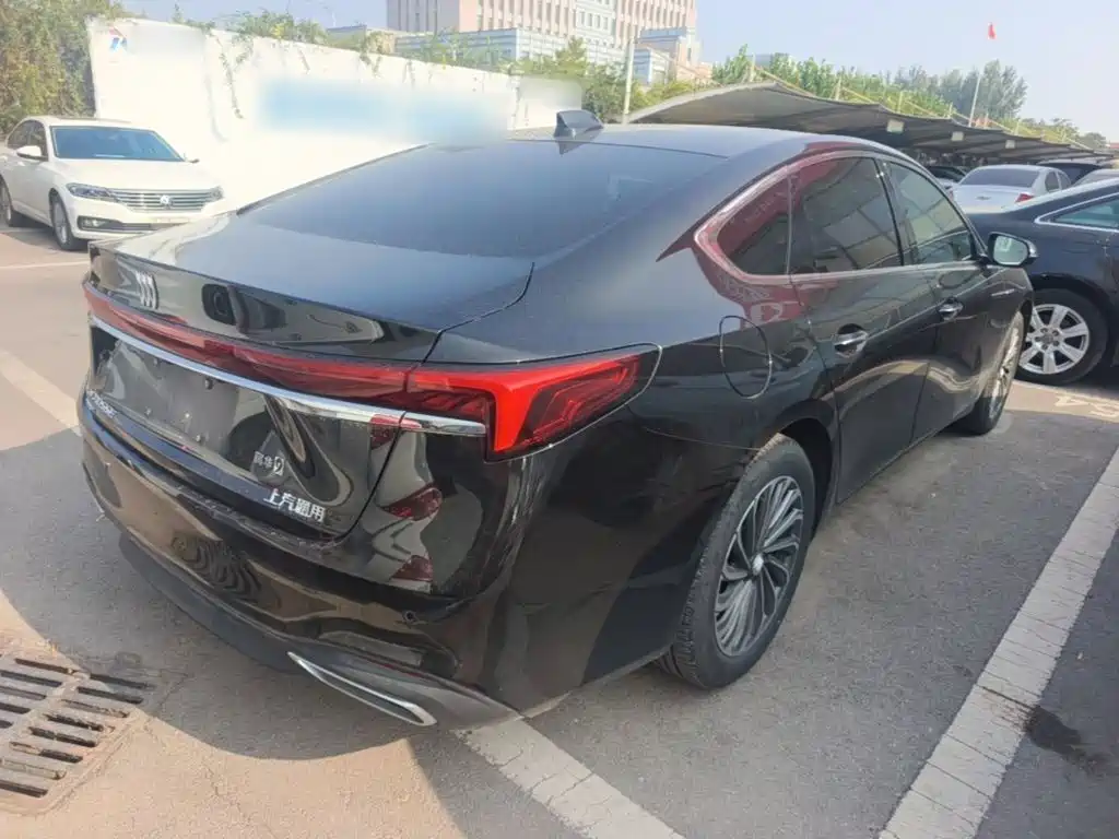 Buick LaCrosse — миниатюра 7