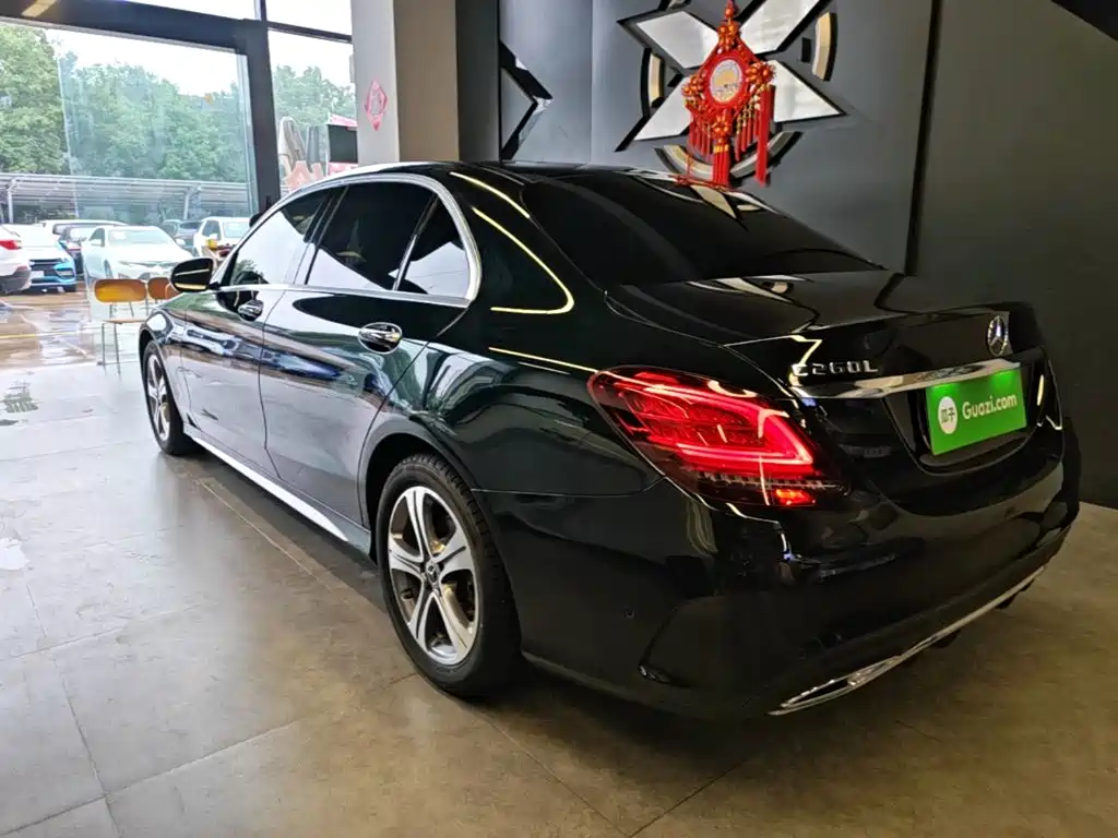 Mercedes-Benz C-Class — миниатюра 5