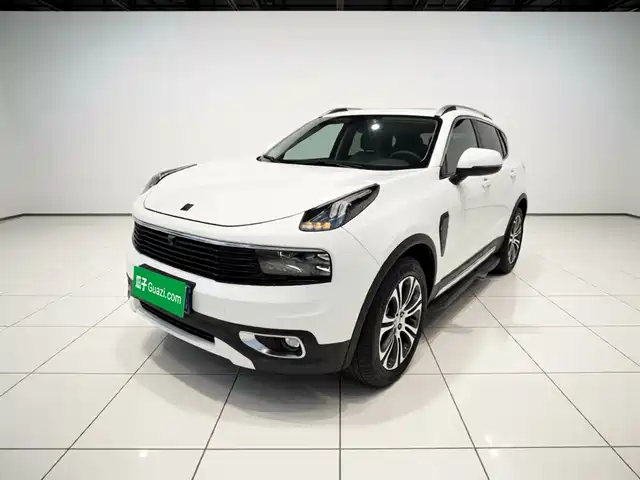 2019 Lynk & Co 01