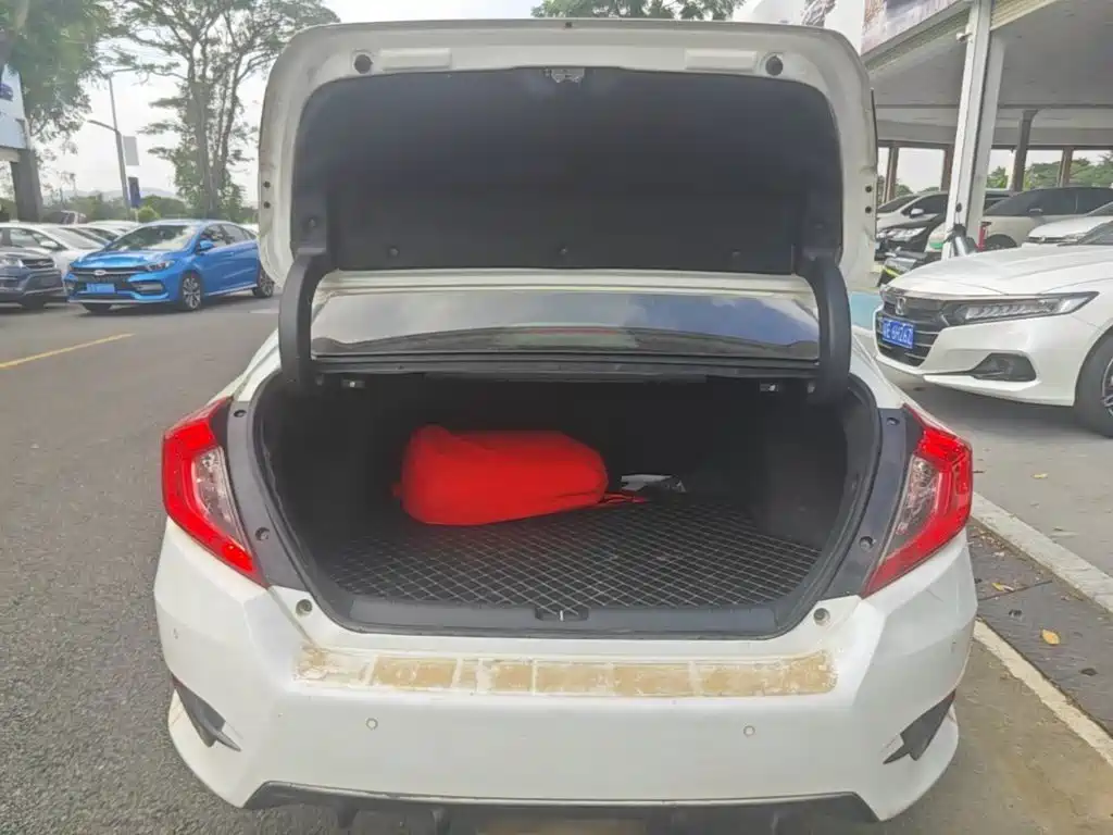 Honda Civic — миниатюра 19