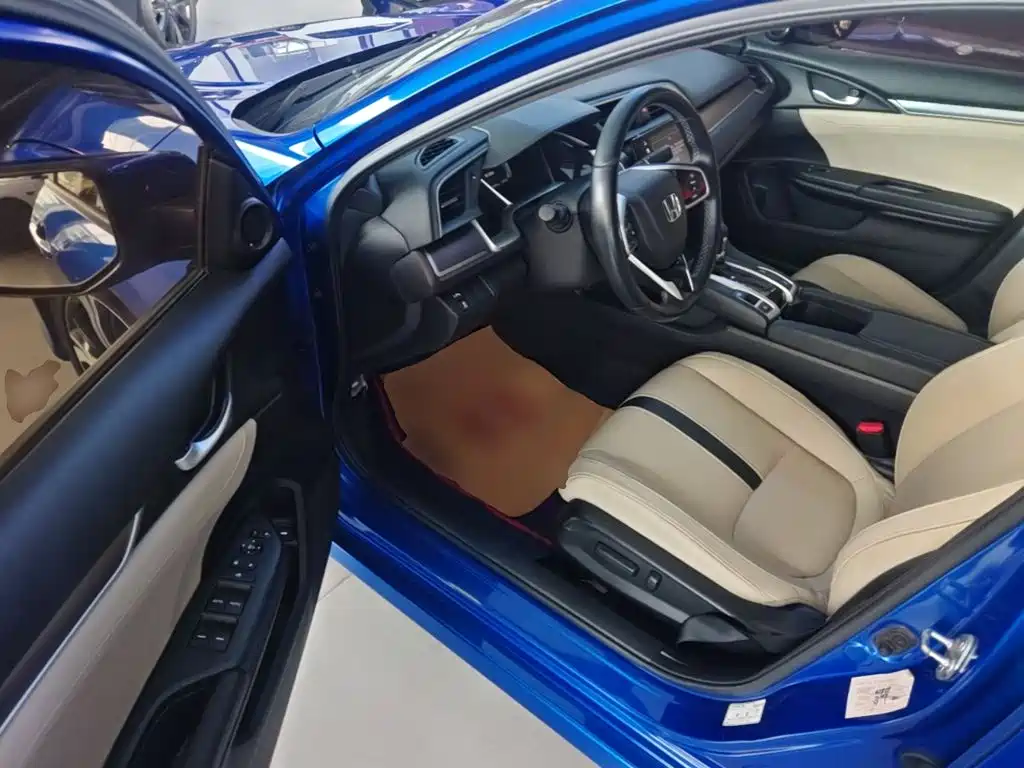 Honda Civic — миниатюра 16
