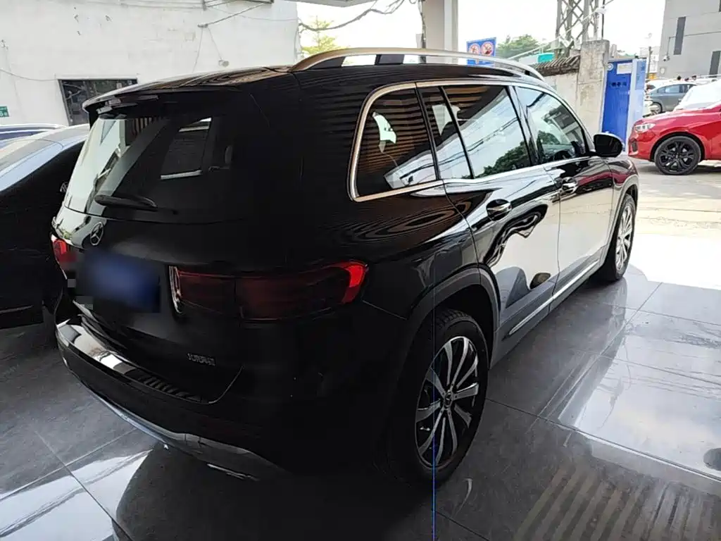 Mercedes-Benz GLB — миниатюра 7