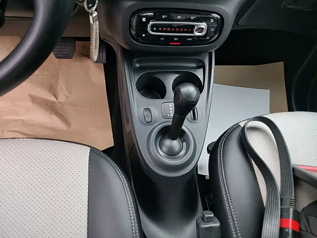smart Smart Fortwo — миниатюра 14