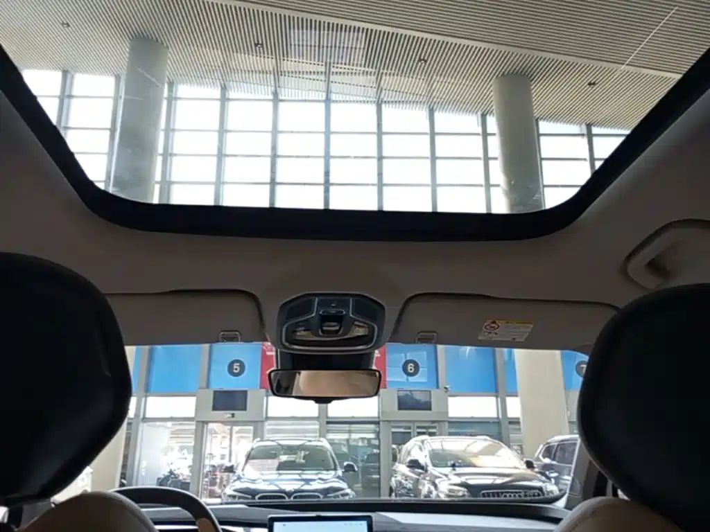 Geely Boyue L — миниатюра 18