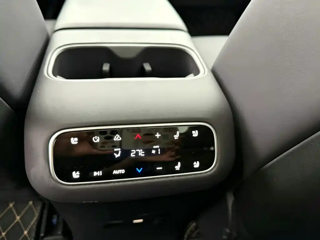 Leapmotor Leapmotor C16 — миниатюра 14