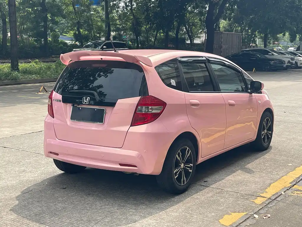 Honda Fit — миниатюра 12