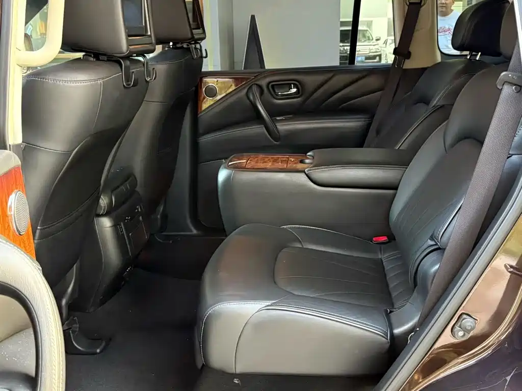 Infiniti QX80 — миниатюра 7