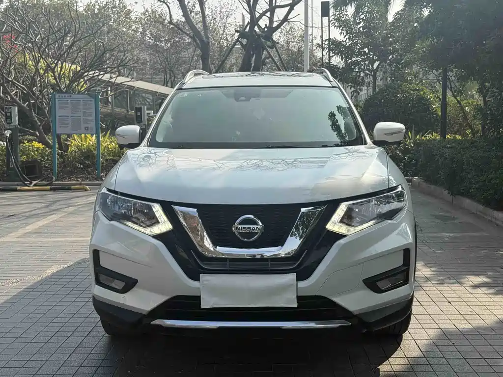 NISSAN QIJUN