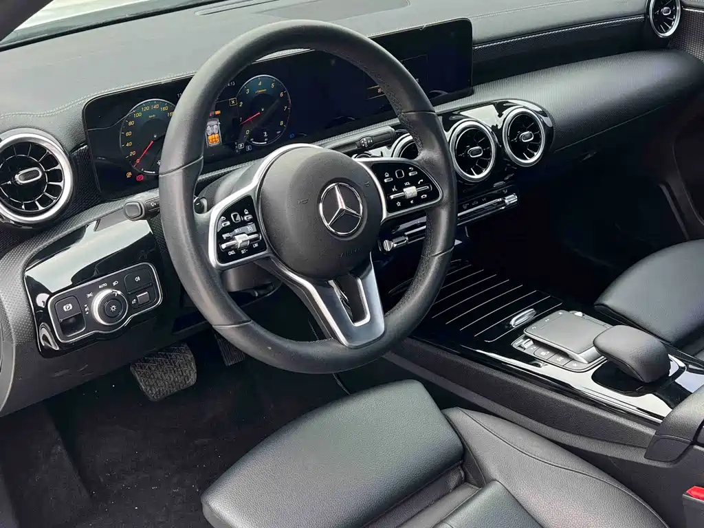 MERCEDES-BENZ A CLASS