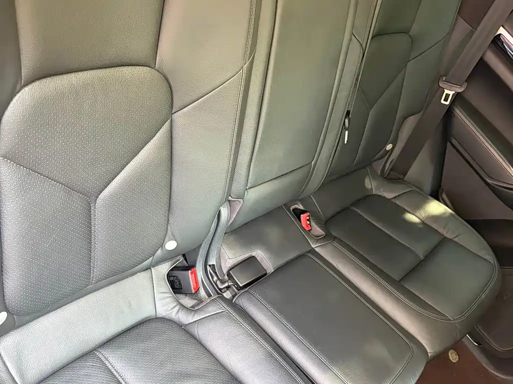 Porsche Cayenne 2014 Cayenne Platinum Edition 3.0T