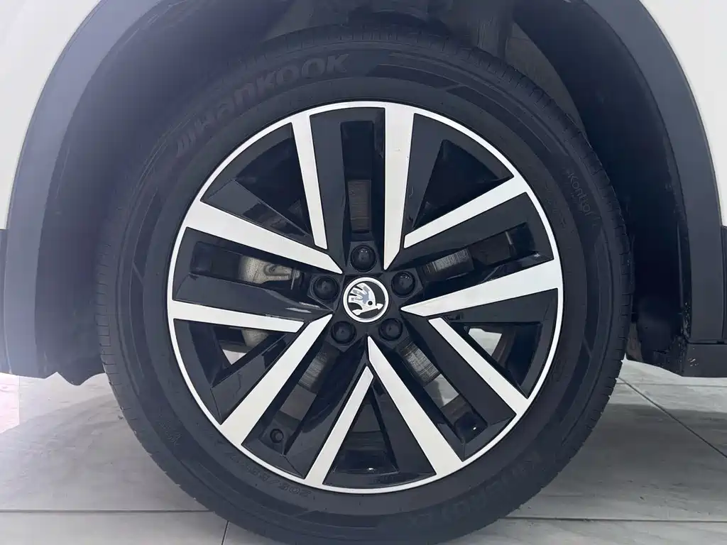 Skoda Kamiq 1.5L Auto Comfort Enjoy Edition, фото 16