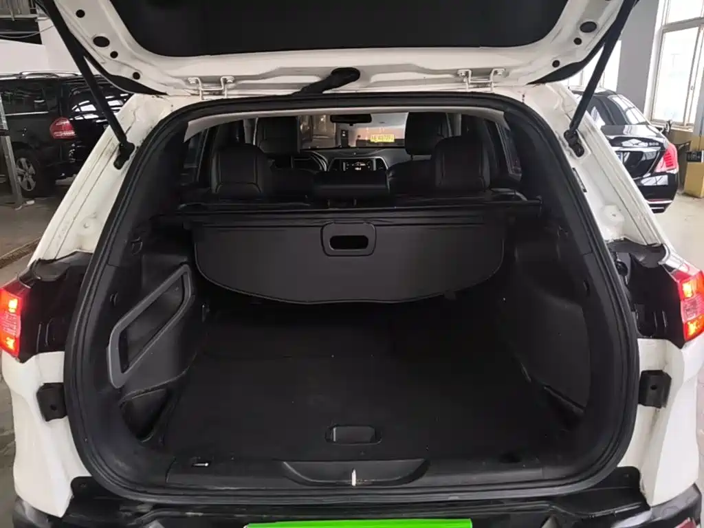Jeep Cherokee — миниатюра 19