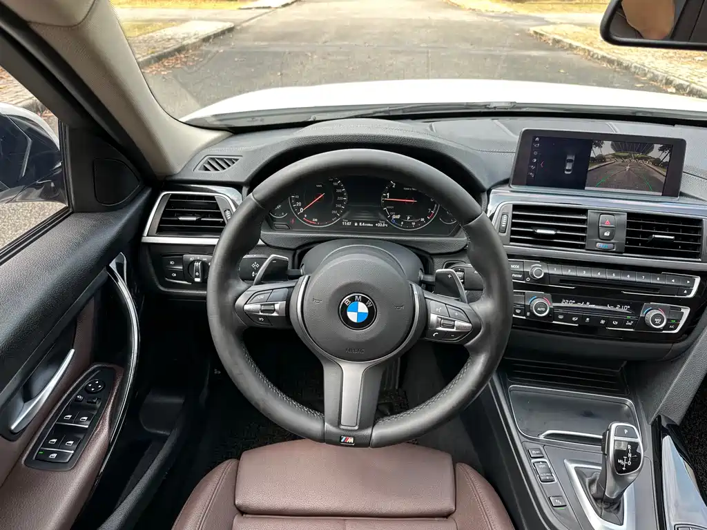 BMW 3 Series — миниатюра 9