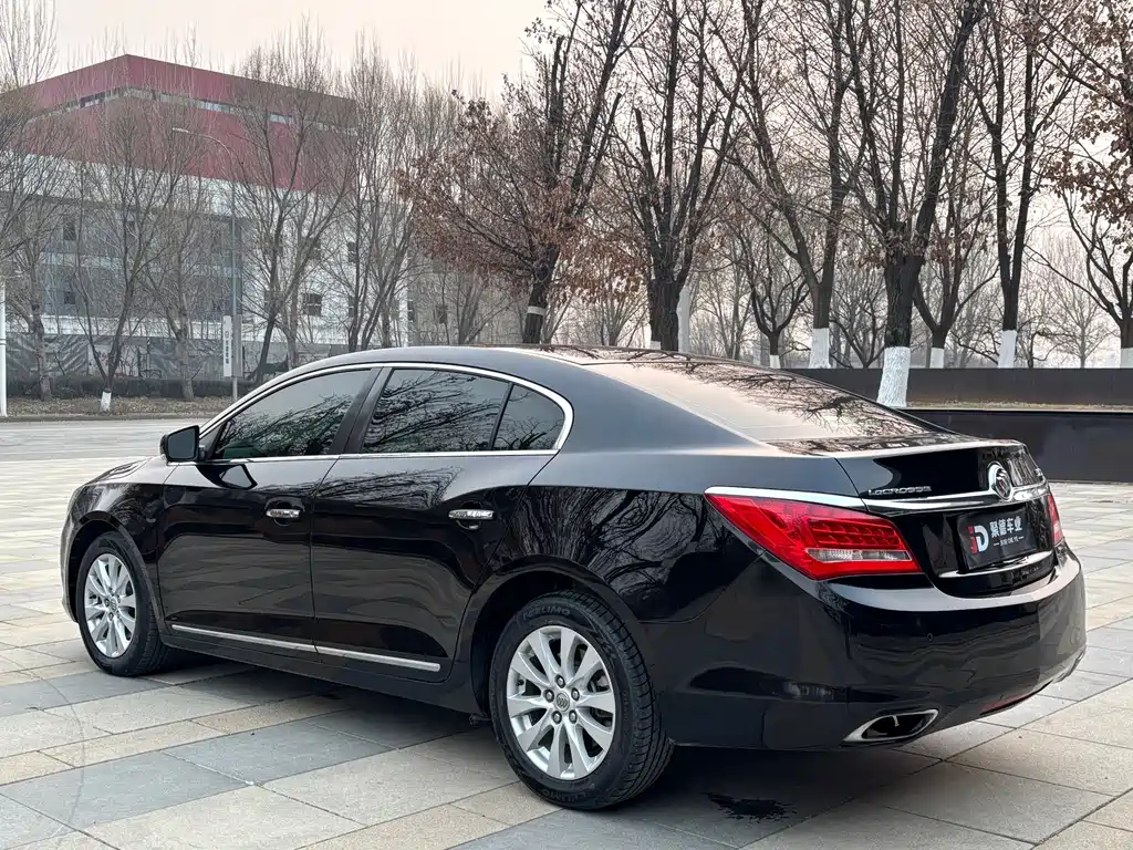 BUICK LACROSSE
