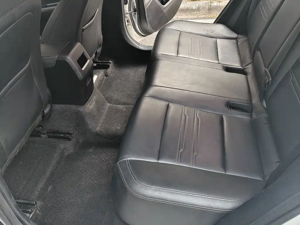 BYD Qin NEV — миниатюра 8