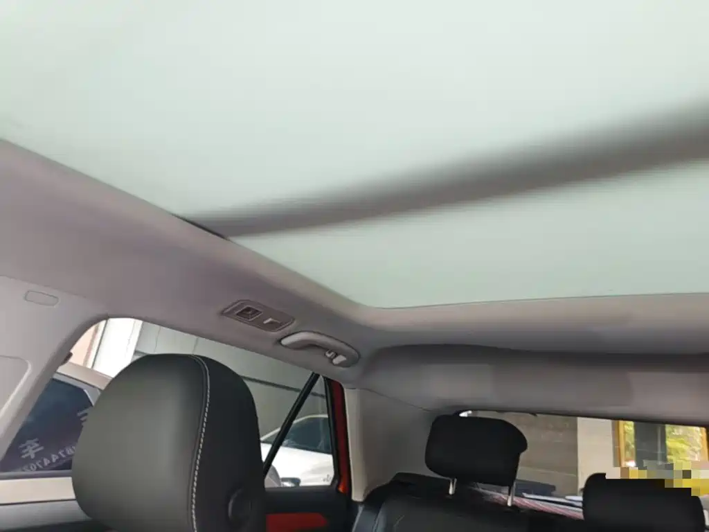 Volkswagen T-Roc — миниатюра 18