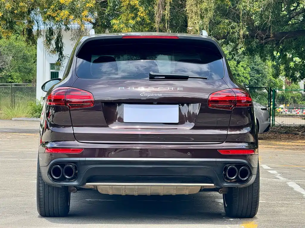 Porsche Cayenne — миниатюра 17