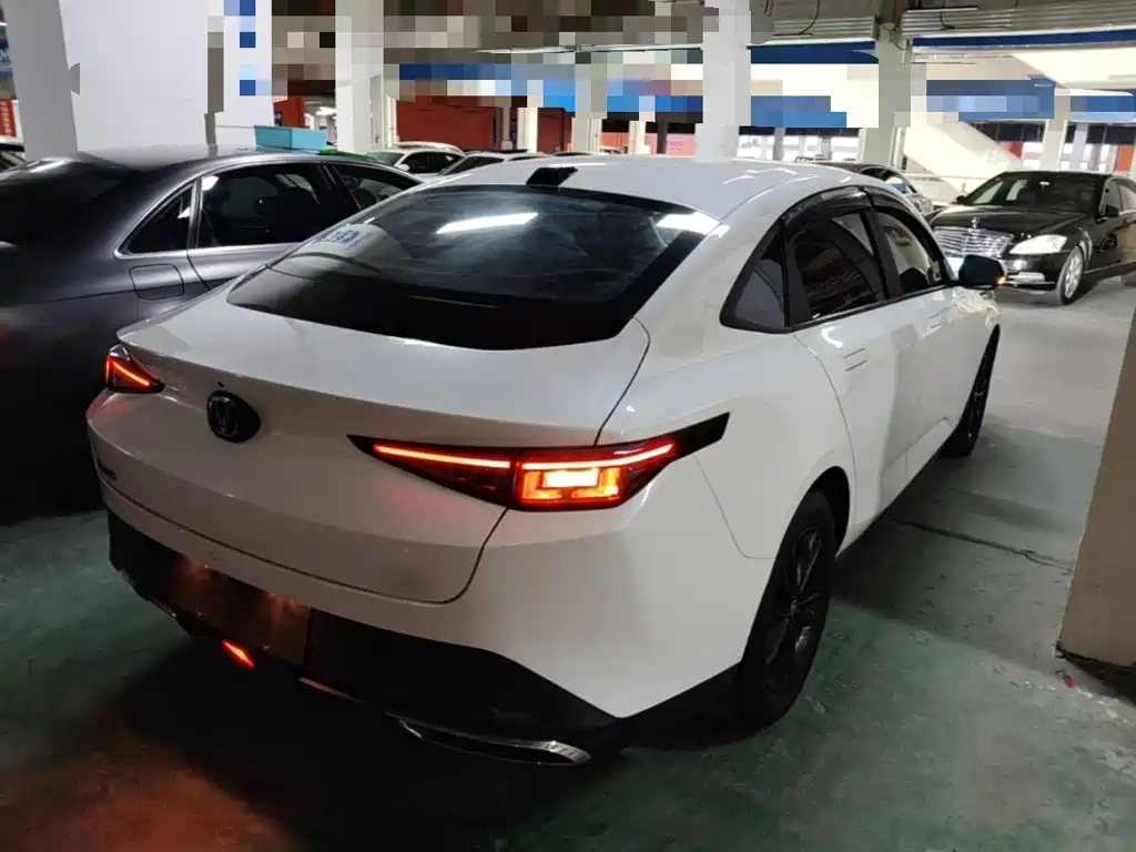 Changan Yida 2023 NE 1.5T GDI DCT Enjoy