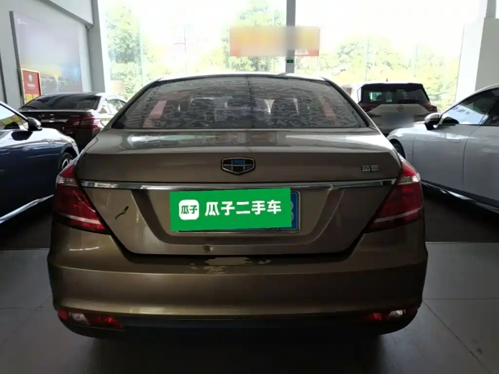 Geely Emgrand — миниатюра 6