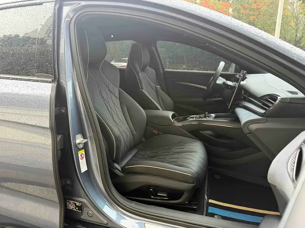 BYD Seal — миниатюра 12