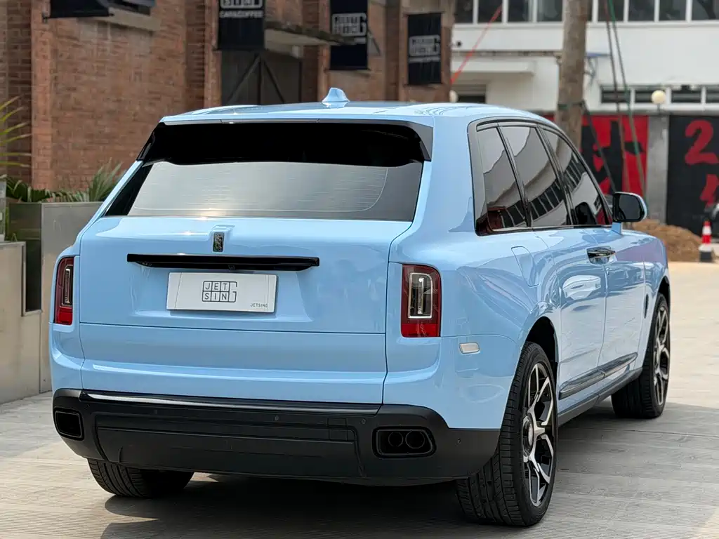 Rolls-Royce Cullinan 2018 мест