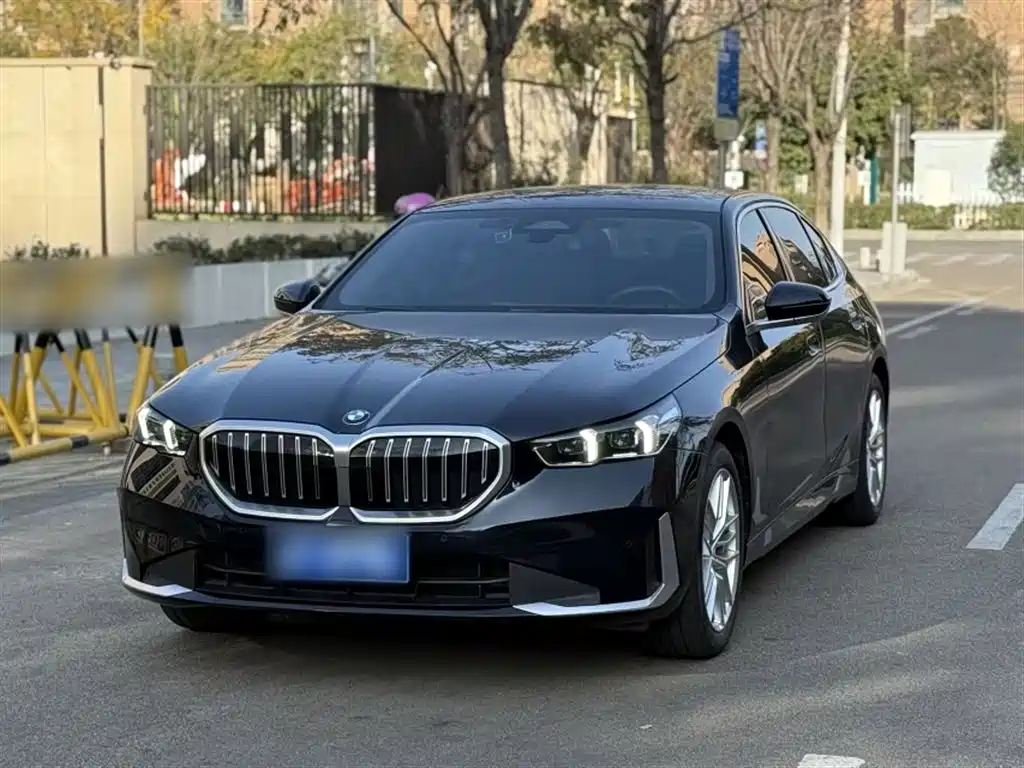 BMW 5 Series 2024